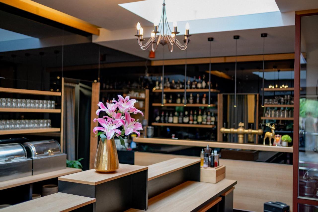 卢森花园城堡酒店 Loučeň 外观 照片